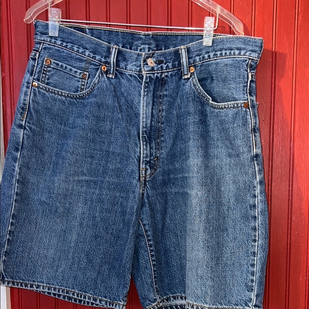 550 Levi's Men's Blue Jean Shorts 36